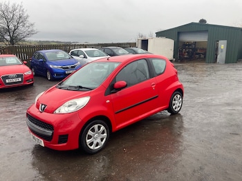 Used Peugeot 107 2011 for sale - 77342554: Photo
