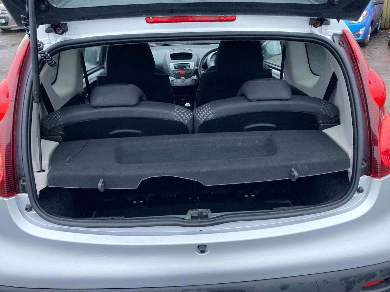 Used Peugeot 107 2012 for sale - 76853887: Photo 8