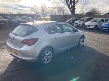 Used Vauxhall Astra 2012 for sale - 77272539: Photo