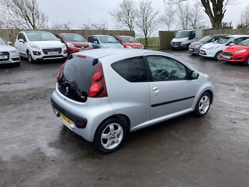Used Peugeot 107 2012 for sale - 76780428: Photo