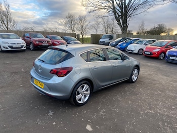 Used Vauxhall Astra 2015 for sale - 77781528: Photo