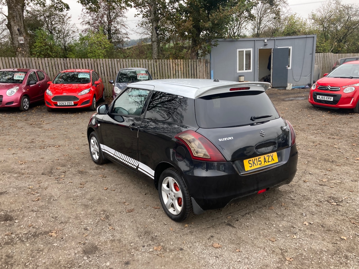 Used Suzuki Swift 2015 for sale - 76392440: Photo 3