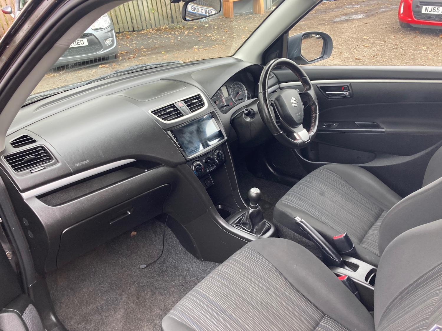 Used Suzuki Swift 2015 for sale - 76392440: Photo 7