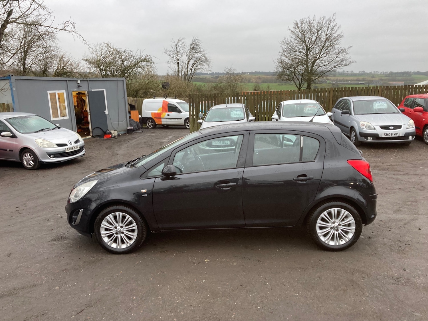 Used Vauxhall Corsa 2012 for sale - 77033069: Photo 2