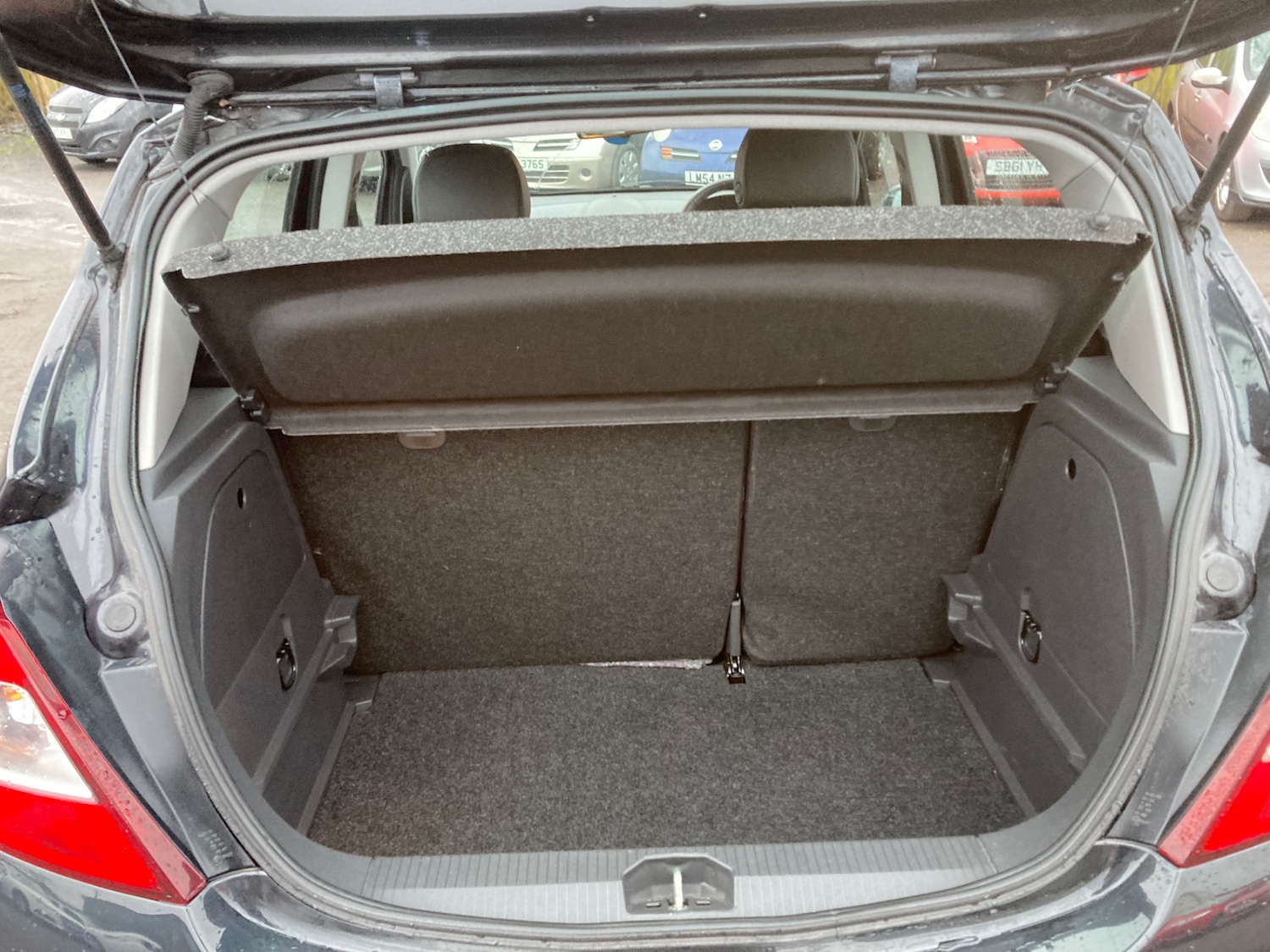 Used Vauxhall Corsa 2012 for sale - 77033069: Photo 9