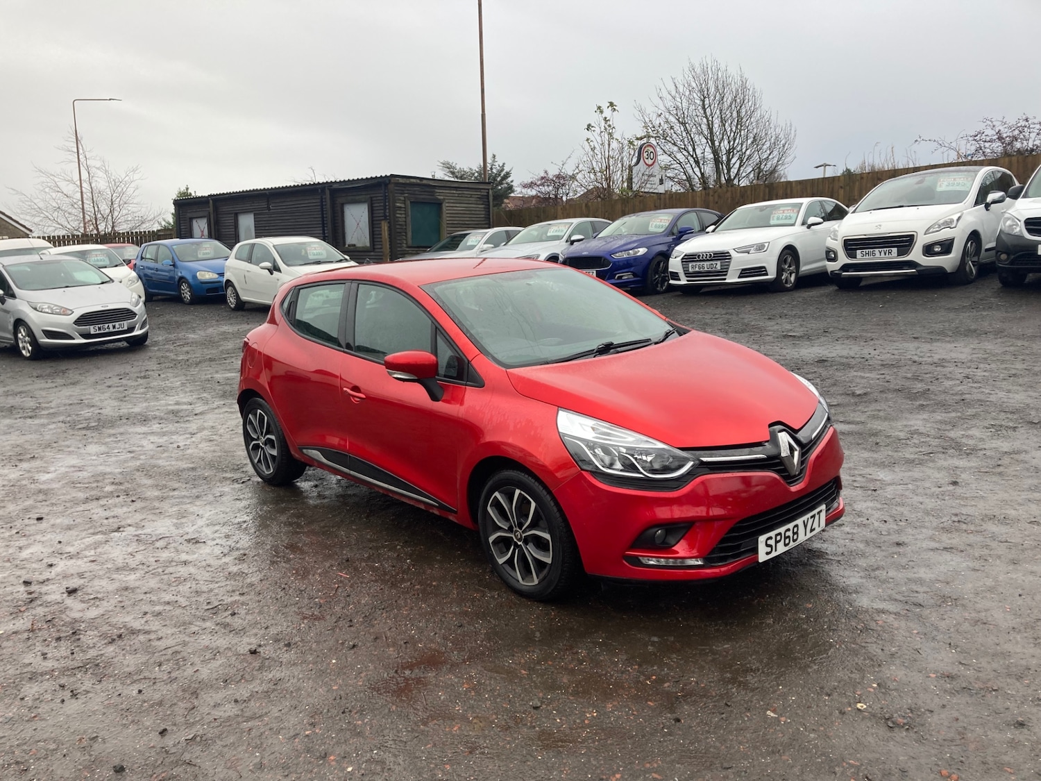 Used Renault Clio 2018 for sale - 76945947: Photo 5