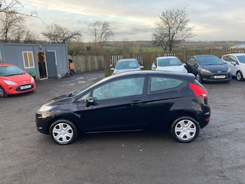 Used Ford Fiesta 2010 for sale - 76947187: Photo