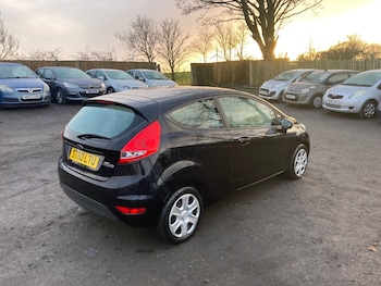 Used Ford Fiesta 2010 for sale - 76947187: Photo