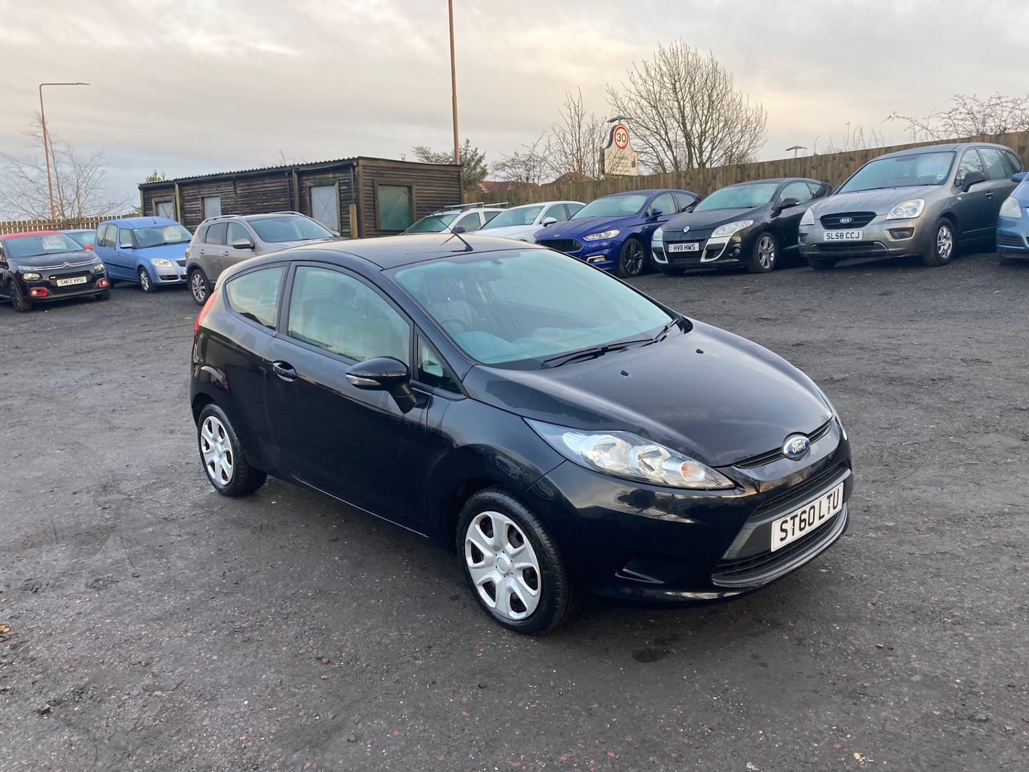 Used Ford Fiesta 2010 for sale - 76947187: Photo 5