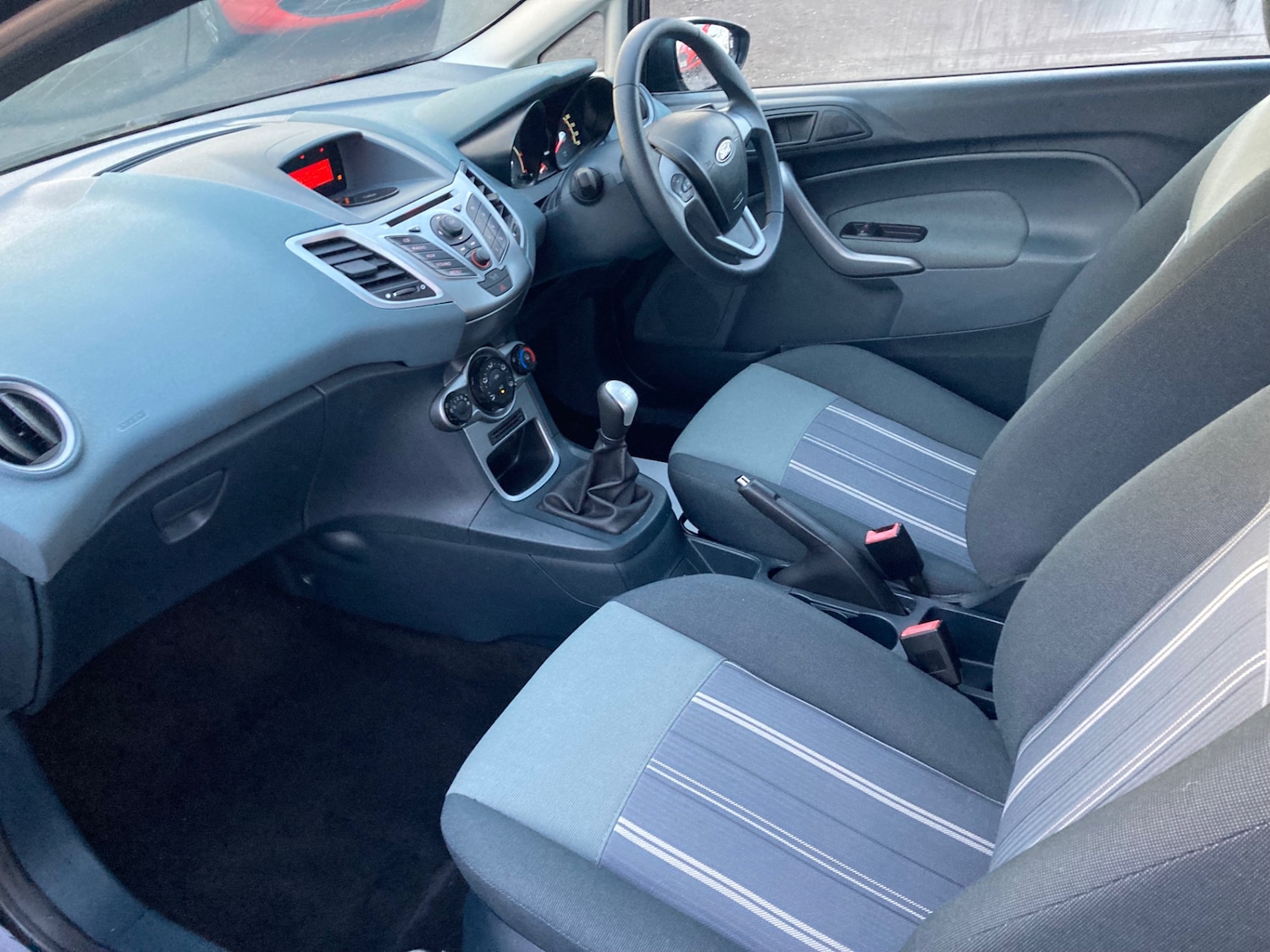 Used Ford Fiesta 2010 for sale - 76947187: Photo 7