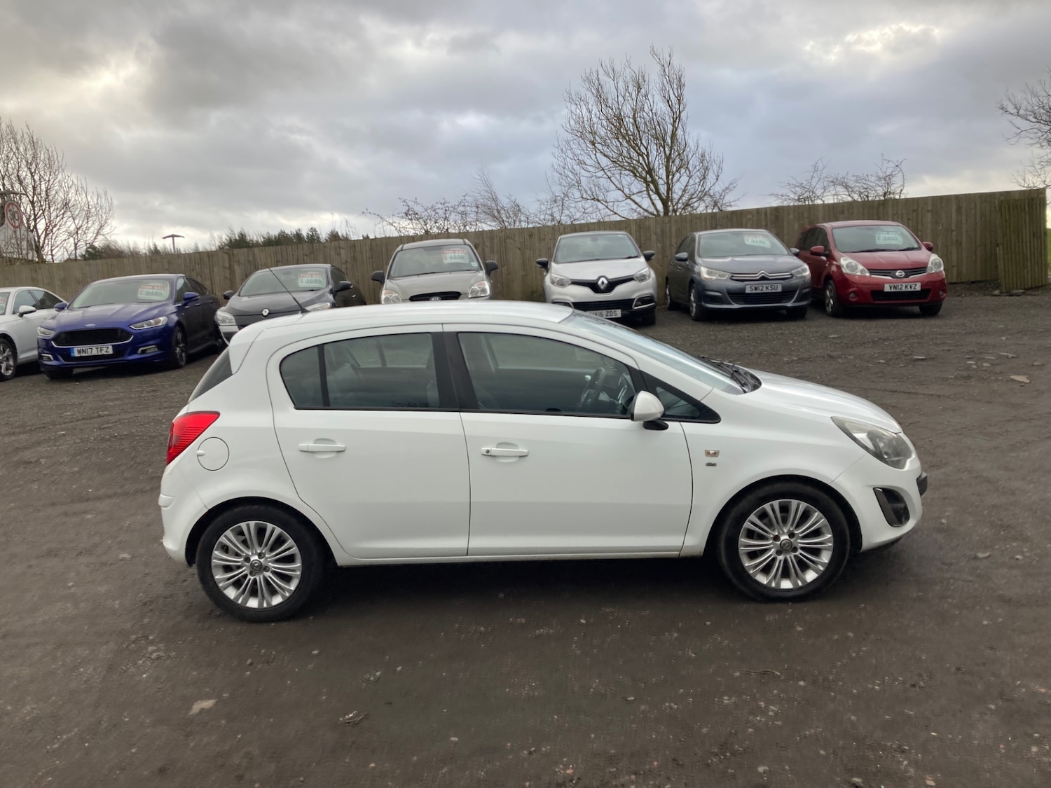 Used Vauxhall Corsa 2014 for sale - 76905158: Photo 2