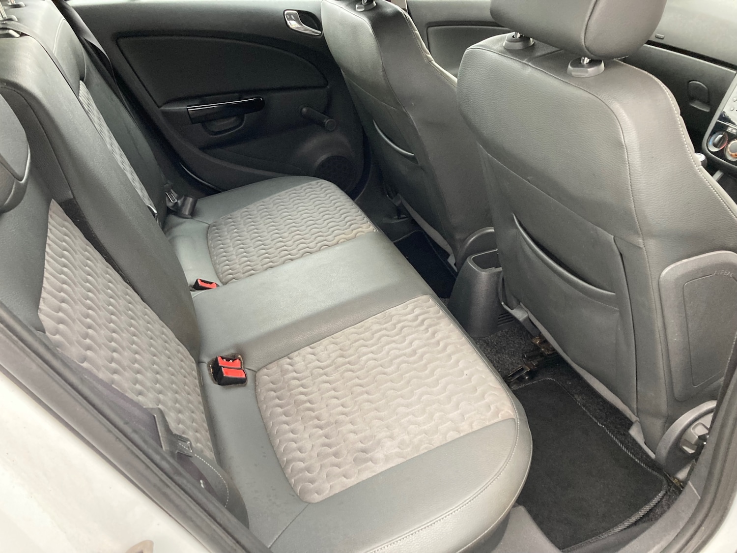 Used Vauxhall Corsa 2014 for sale - 76905158: Photo 8