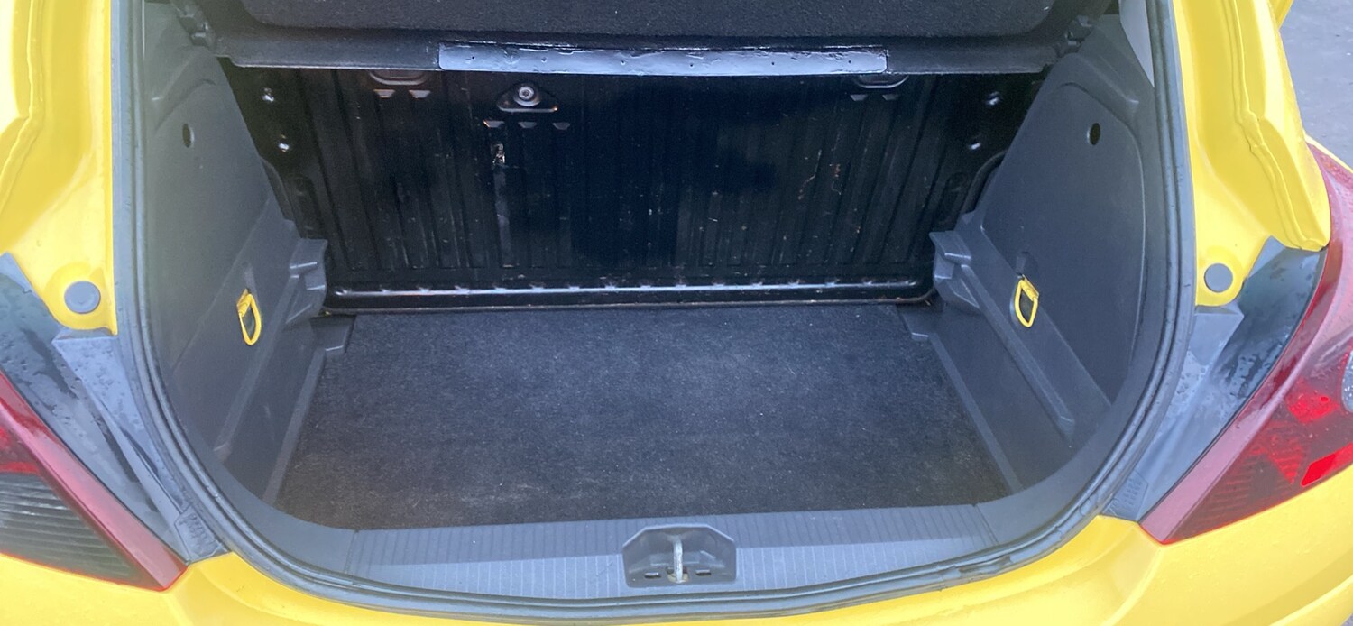 Used Vauxhall Corsa 2013 for sale - 77661982: Photo 9