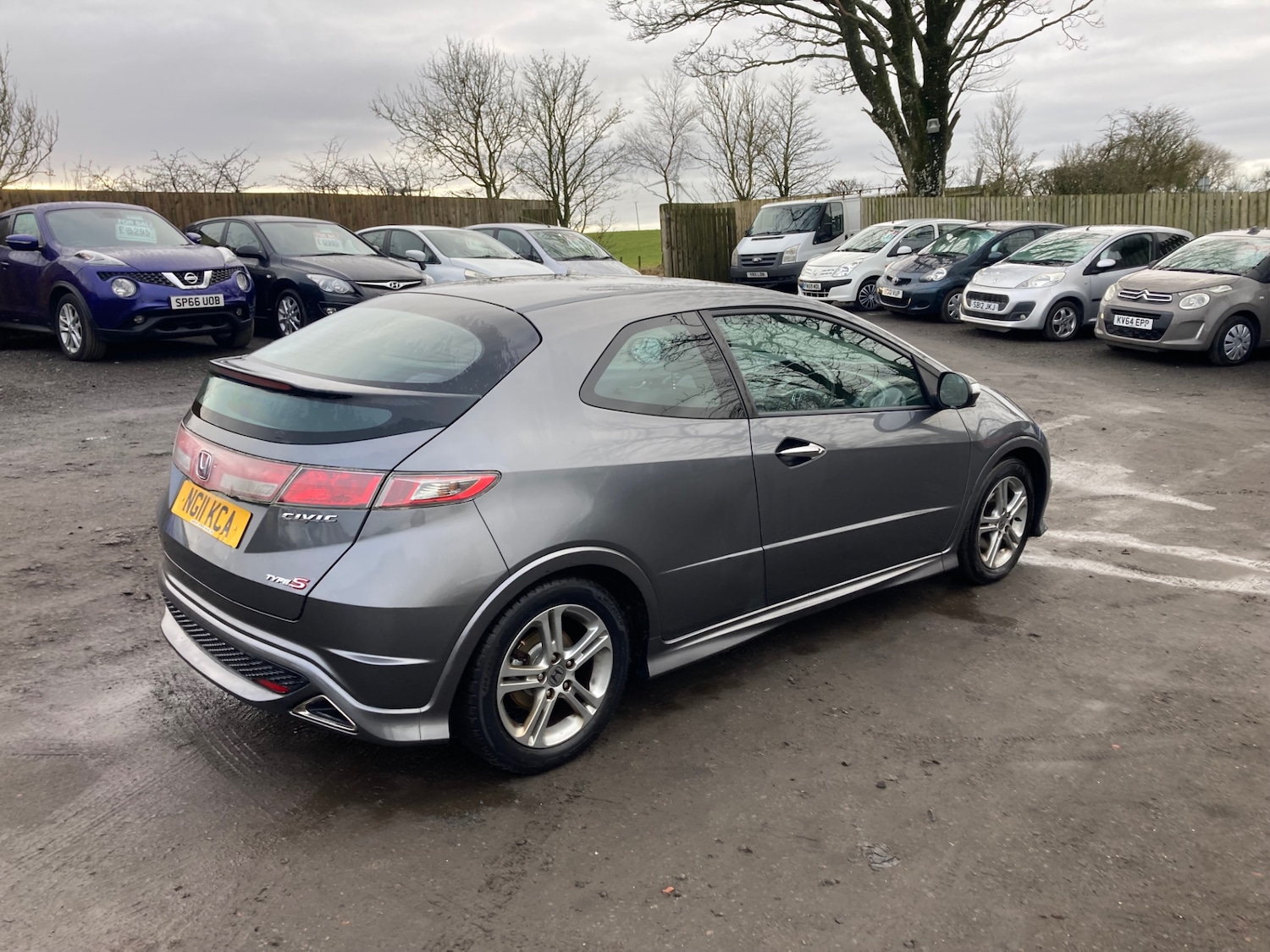 Used Honda Civic 2011 for sale - 77418597: Photo 4