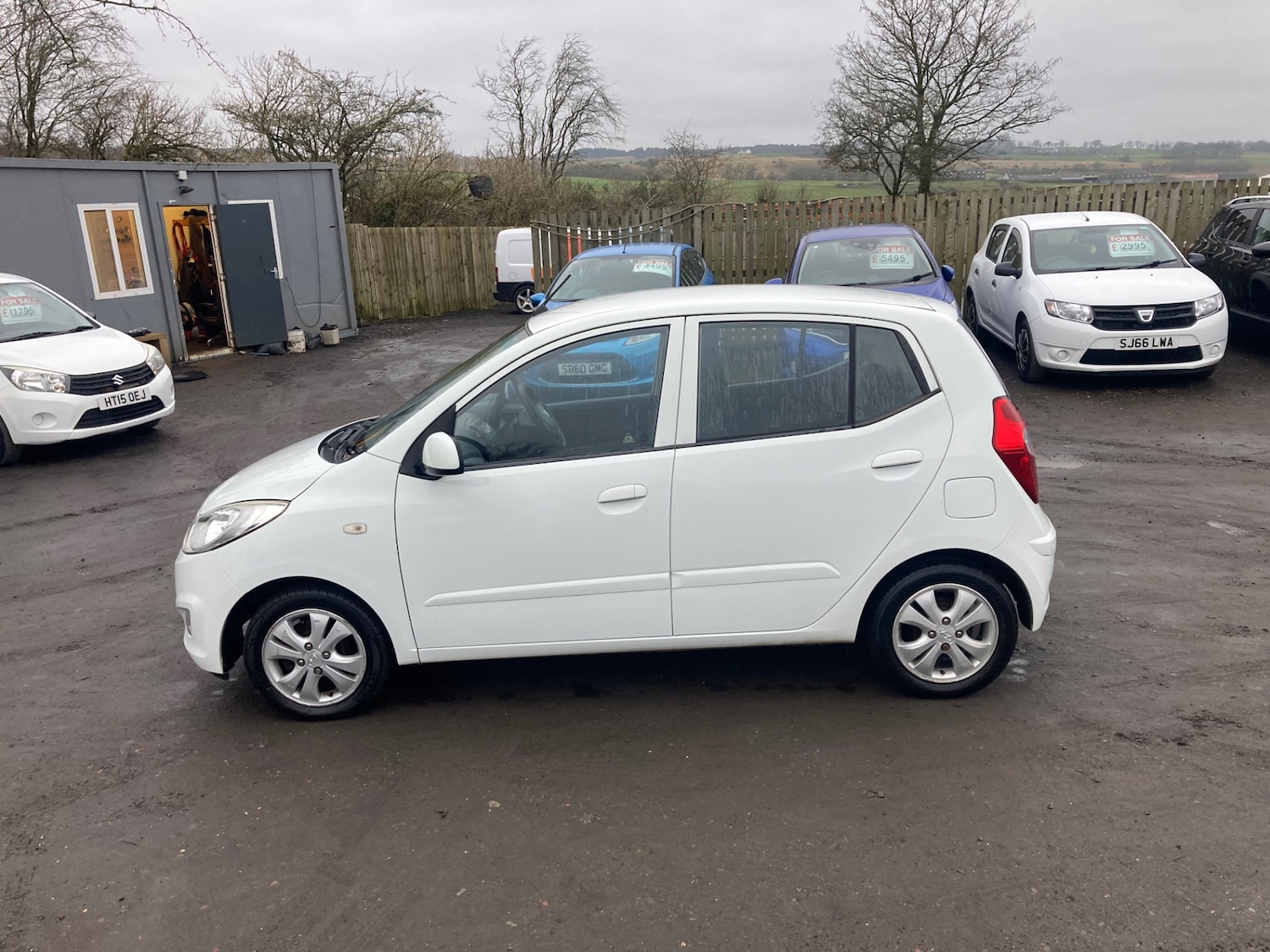 Used Hyundai i10 2013 for sale - 77516167: Photo 2