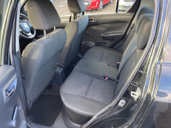Used Suzuki Swift 2011 for sale - 76325059: Photo 8