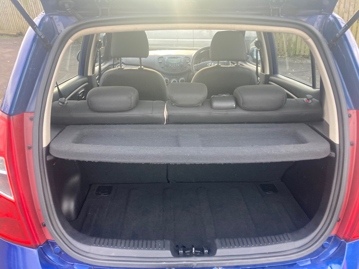 Used Hyundai i10 2013 for sale - 77935419: Photo 9