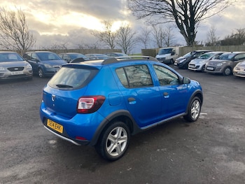 Used Dacia Sandero Stepway 2014 for sale - 77319950: Photo