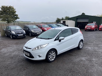 2010 (60) - 1.25 Zetec 3dr [82]