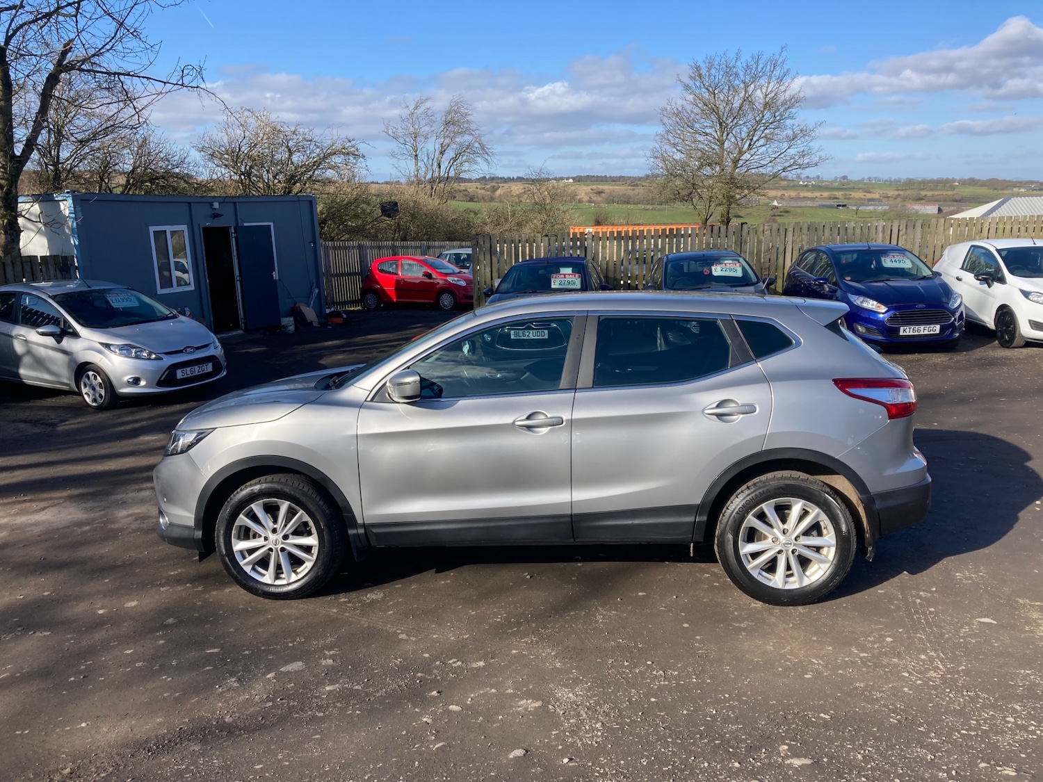 Used Nissan Qashqai 2016 for sale - 77731878: Photo 2
