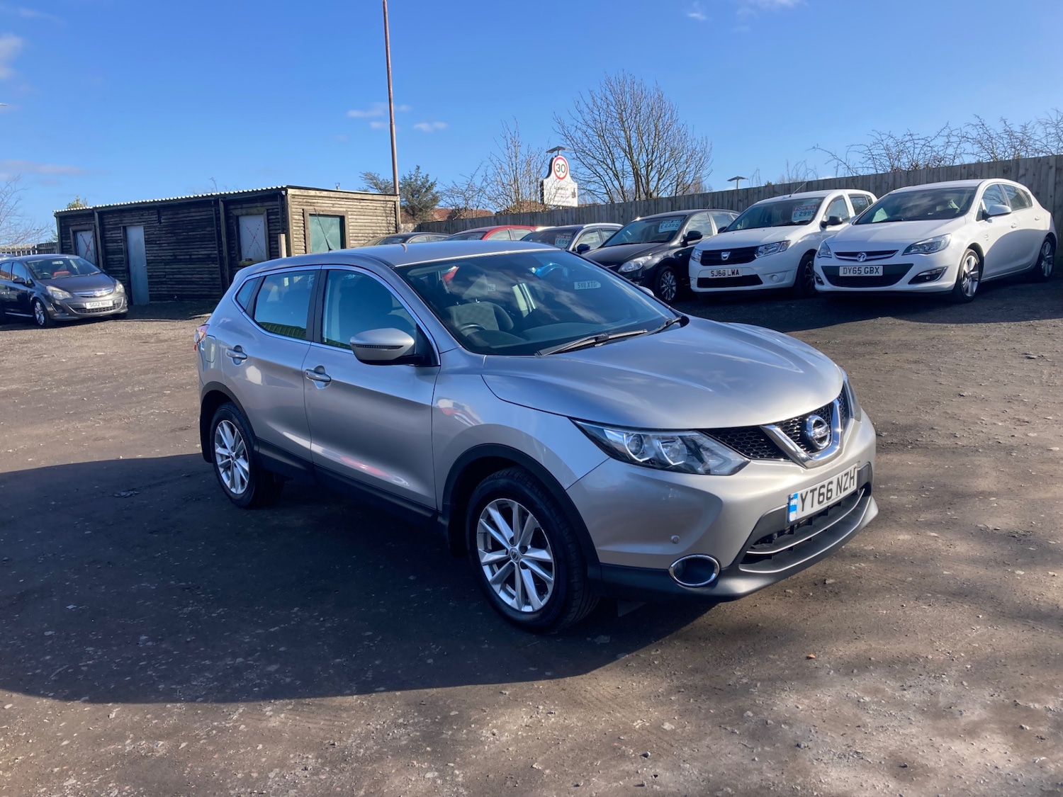 Used Nissan Qashqai 2016 for sale - 77731878: Photo 5