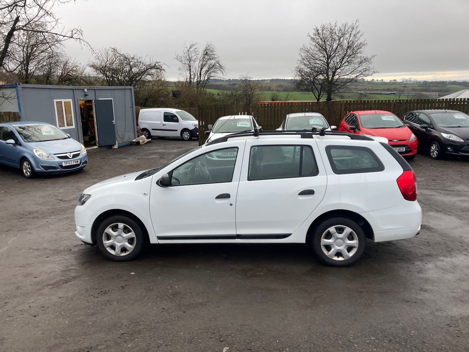 Used Dacia Logan MCV 2016 for sale - 76669503: Photo 2