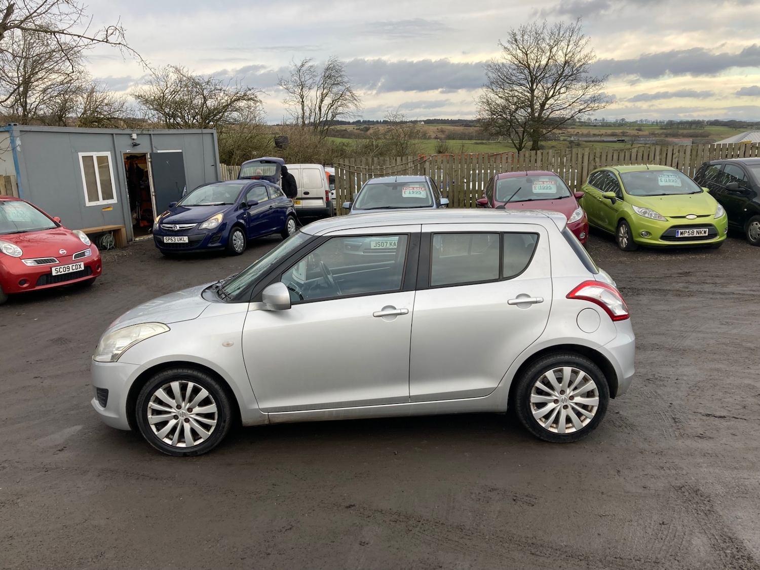 Used Suzuki Swift 2011 for sale - 77264671: Photo 2