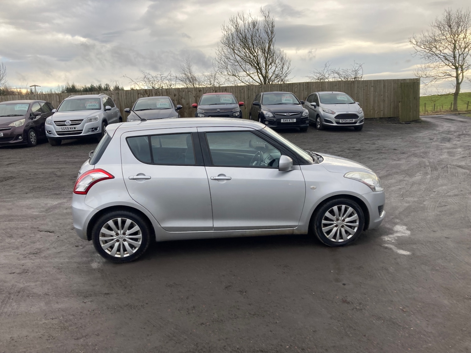 Used Suzuki Swift 2011 for sale - 77264671: Photo 5