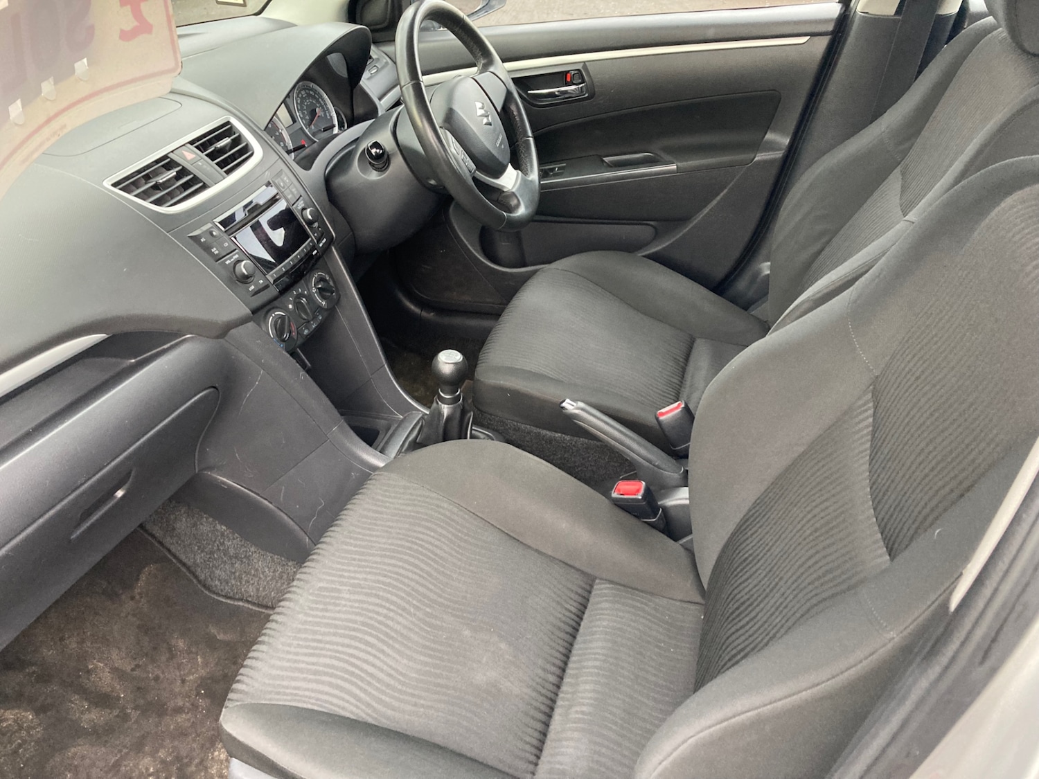 Used Suzuki Swift 2011 for sale - 77264671: Photo 6