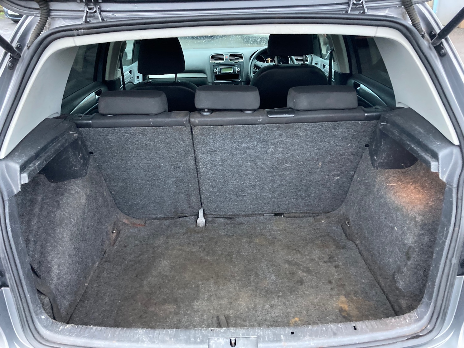 Used Volkswagen Golf 2010 for sale - 77298419: Photo 9