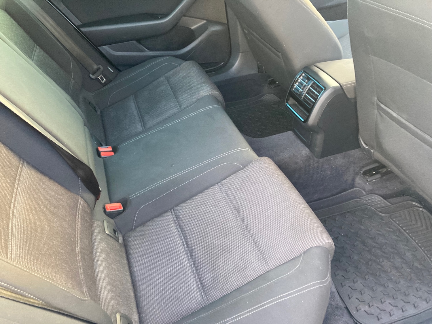 Used Volkswagen Passat 2017 for sale - 76526144: Photo 8