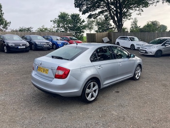 Used Skoda Rapid 2014 for sale - 75806411: Photo