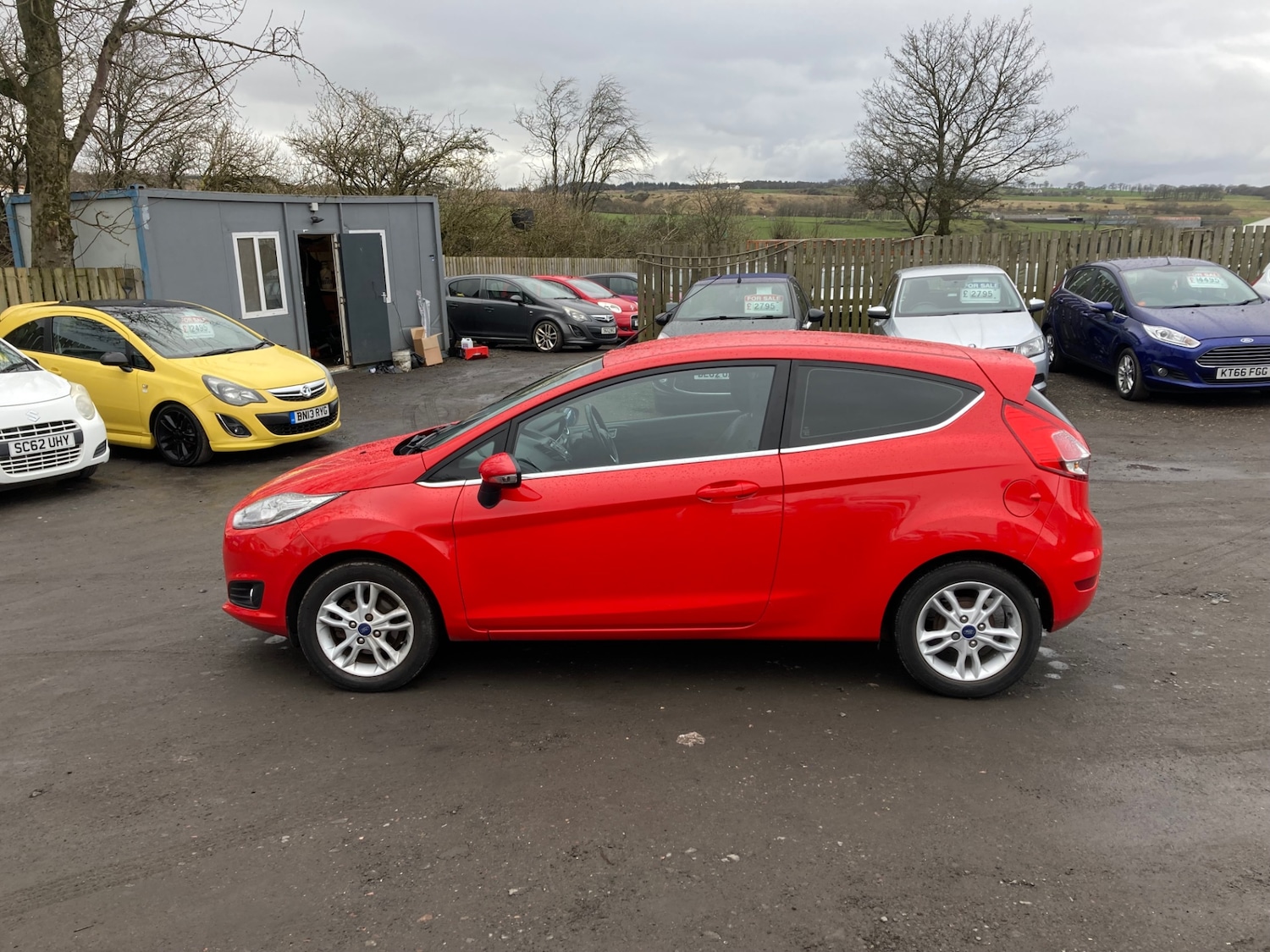 Used Ford Fiesta 2015 for sale - 77803309: Photo 2