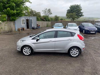 Used Ford Fiesta 2010 for sale - 78940210: Photo
