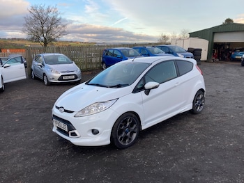 Used Ford Fiesta 2010 for sale - 76533620: Photo