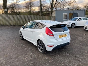 Used Ford Fiesta 2010 for sale - 76533620: Photo