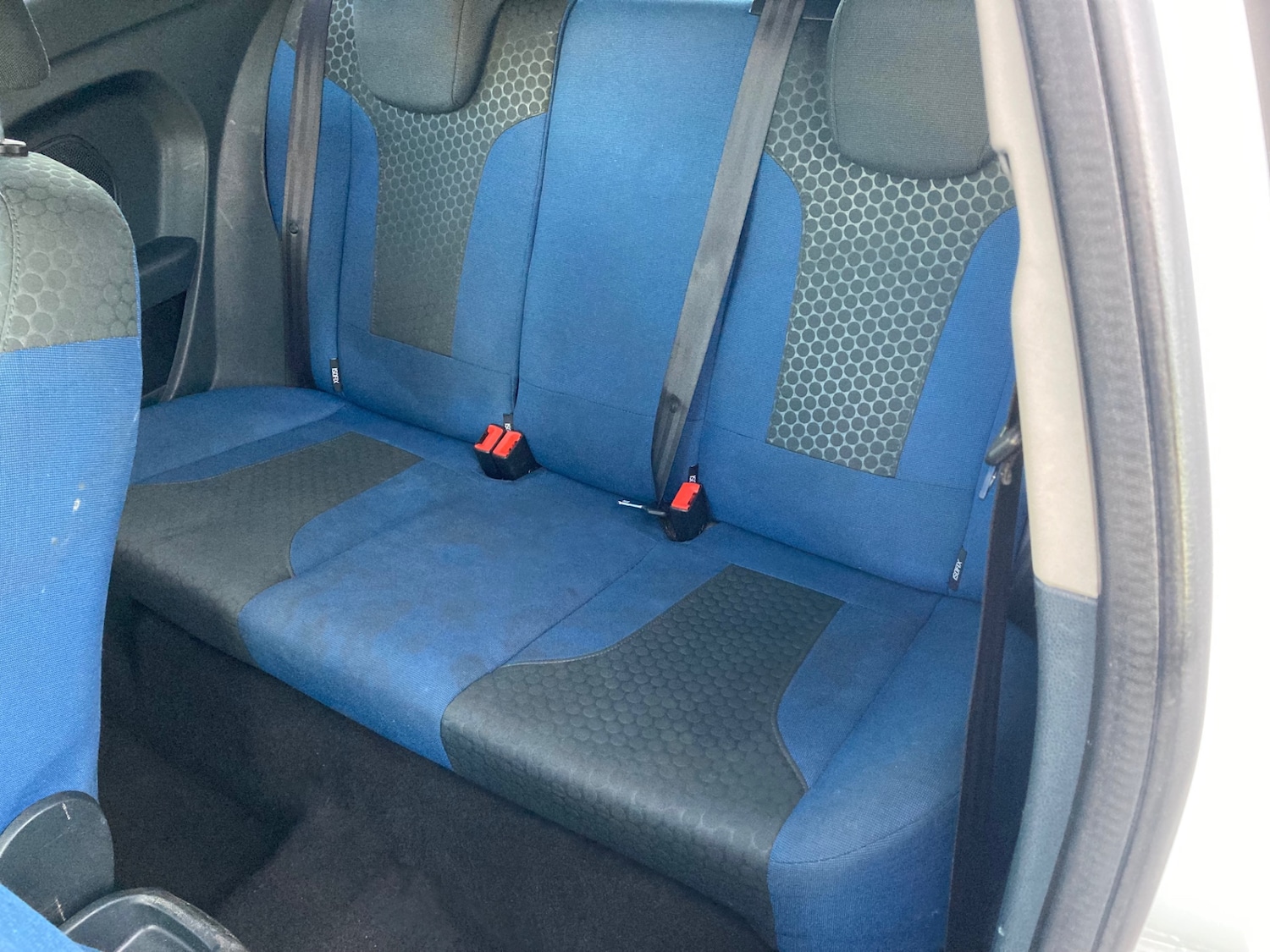 Used Ford Fiesta 2010 for sale - 76533620: Photo 8