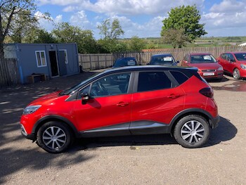 Used Renault Captur 2019 for sale - 78555425: Photo