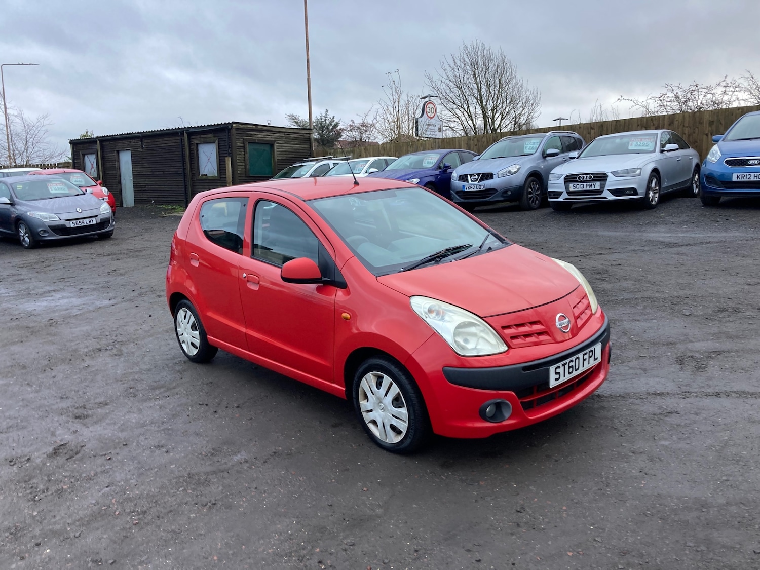 Used Nissan Pixo 2010 for sale - 76808073: Photo 5