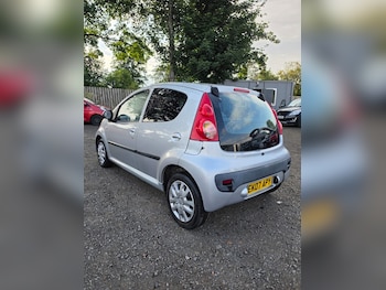 Used Peugeot 107 2007 for sale - 79518920: Photo