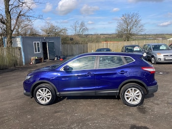 Used Nissan Qashqai 2015 for sale - 77998299: Photo