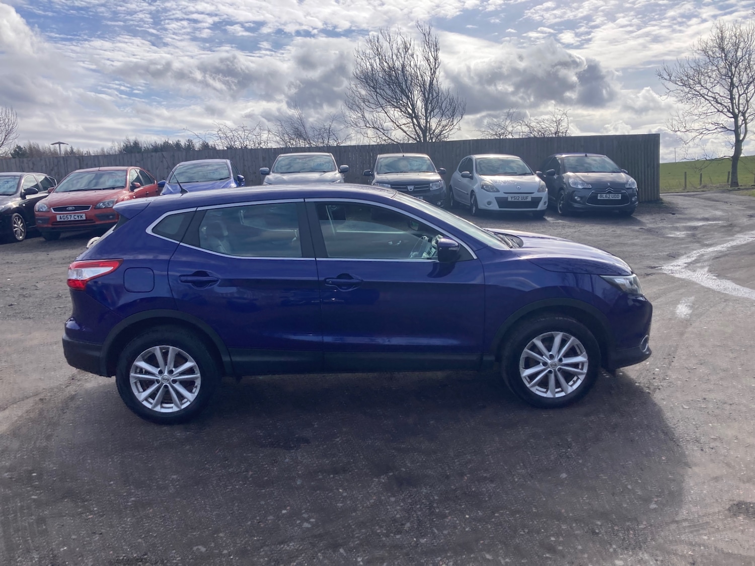 Used Nissan Qashqai 2015 for sale - 77998299: Photo 6