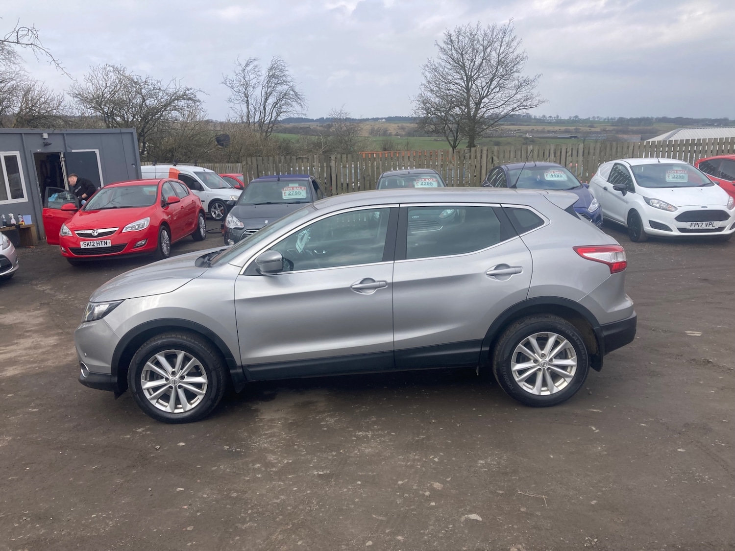 Used Nissan Qashqai 2016 for sale - 77744363: Photo 2