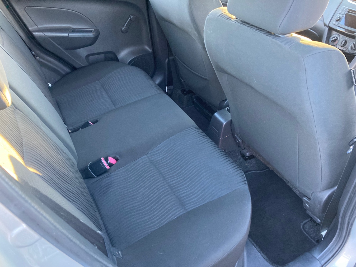 Used Suzuki Swift 2011 for sale - 77250826: Photo 9