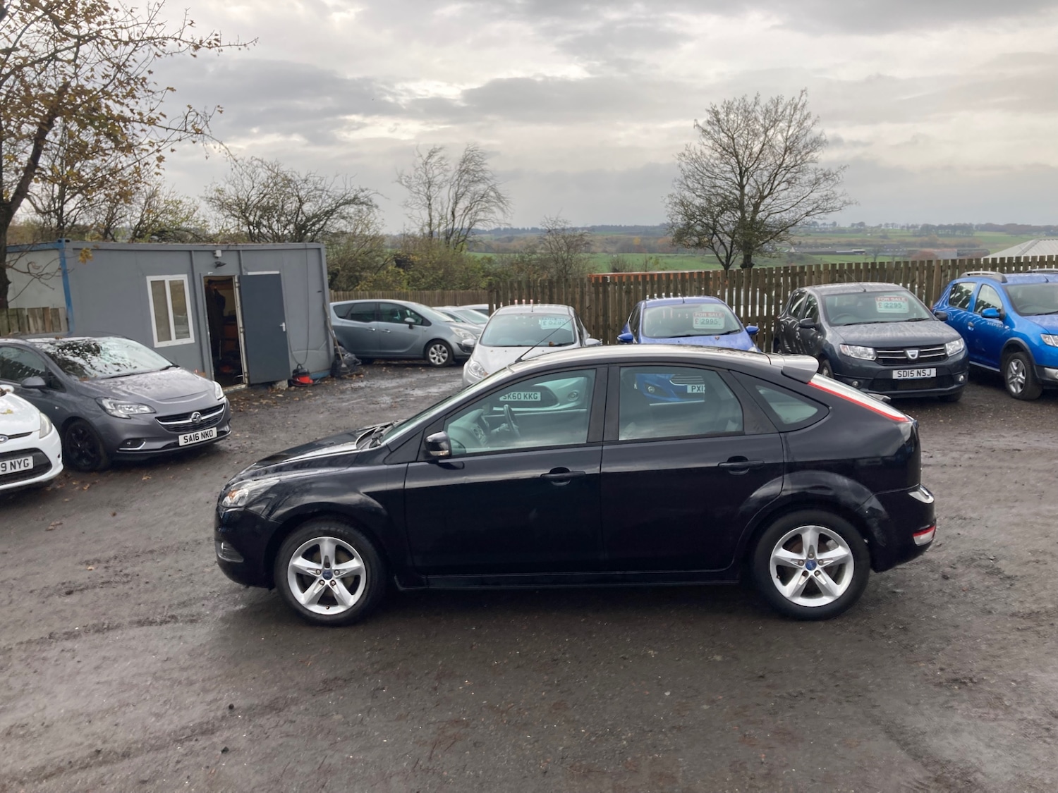 Used Ford Focus 2010 for sale - 76488517: Photo 2