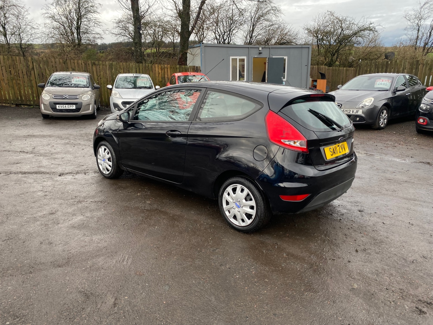 Used Ford Fiesta 2011 for sale - 76885225: Photo 2