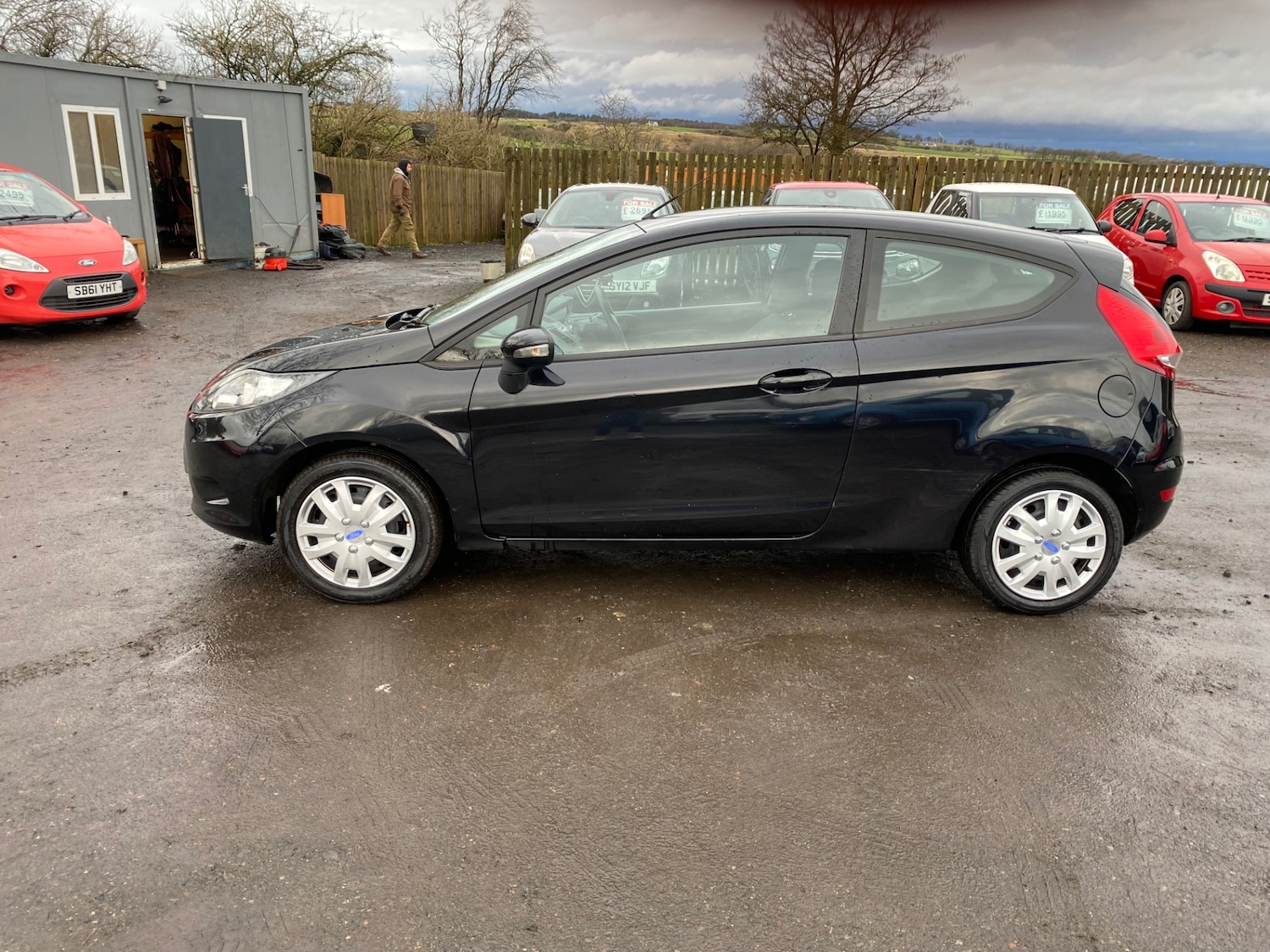 Used Ford Fiesta 2011 for sale - 76885225: Photo 3