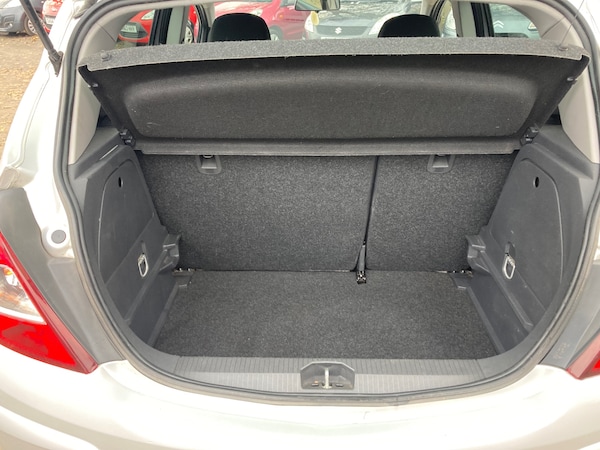 Used Vauxhall Corsa 2011 for sale - 76302482: Photo 9