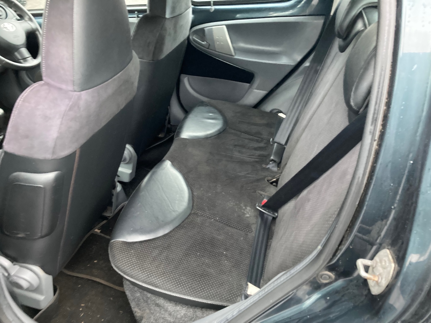 Used Toyota AYGO 2012 for sale - 77164811: Photo 7