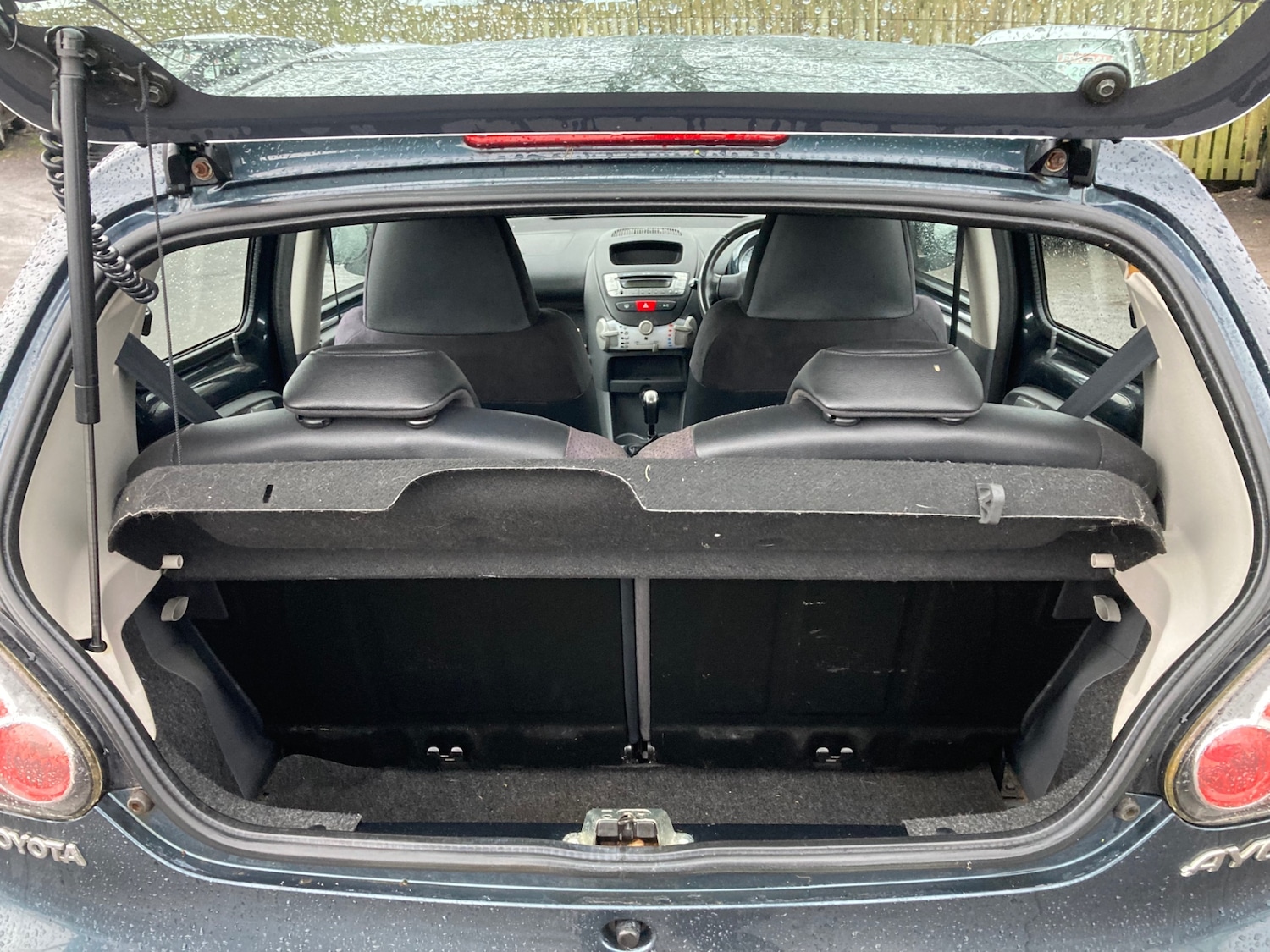 Used Toyota AYGO 2012 for sale - 77164811: Photo 9